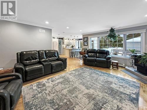 218 Buckingham Drive, Paradise, NL - Indoor Photo Showing Living Room