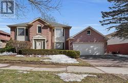 14 NANETTE DRIVE  London, ON N5X 3L7