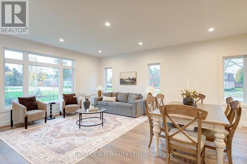 7 Nelson Street, West Perth (Mitchell), ON - Indoor