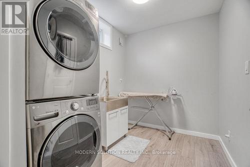 605 Curzon Avenue, Mississauga, ON - Indoor Photo Showing Laundry Room