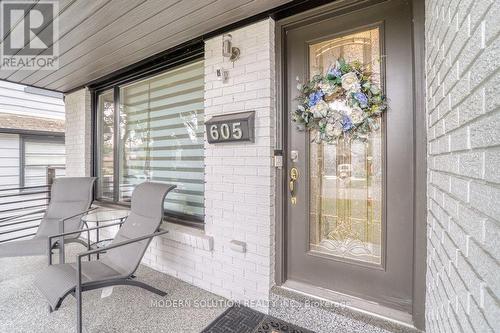 605 Curzon Avenue, Mississauga, ON - Outdoor With Deck Patio Veranda With Exterior