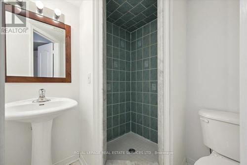 3302 Pinto Place, Mississauga, ON - Indoor Photo Showing Bathroom