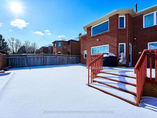 1093 Rouge Valley Dr, Pickering, ON - Outdoor With Exterior