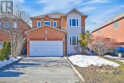 1117 VANROSE STREET  Mississauga, ON L5V 1L1