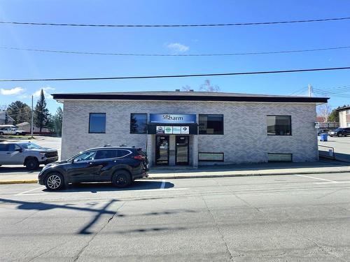 1235  - 1237 3e Avenue  Val-D'Or, QC J9P 6C3