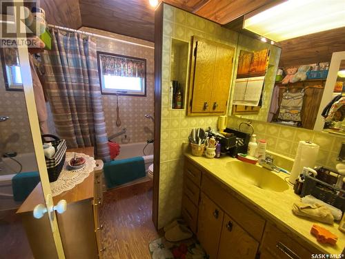 819 3Rd Avenue N, Alsask, SK - Indoor