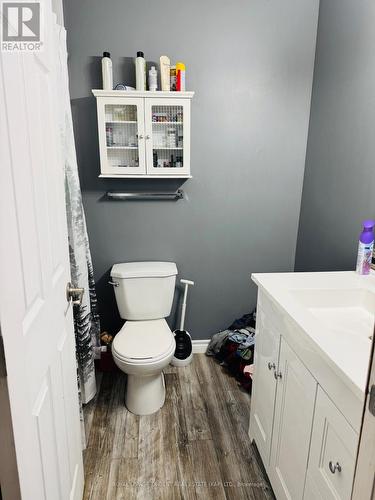Apartment 1 - 57 Leonard Avenue, Kapuskasing, ON - Indoor Photo Showing Bathroom