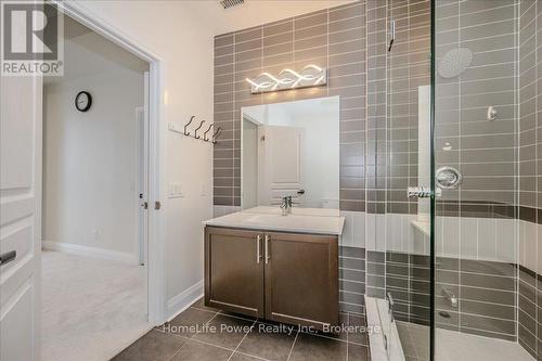 2102 - 1 Hurontario Street, Mississauga (Port Credit), ON - Indoor Photo Showing Bathroom