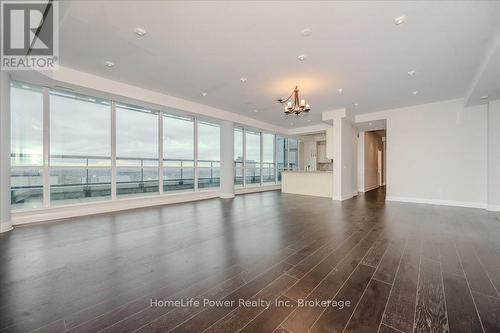 2001 - 1 Hurontario Street, Mississauga (Port Credit), ON - Indoor