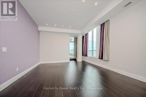 2001 - 1 Hurontario Street, Mississauga (Port Credit), ON - Indoor Photo Showing Other Room