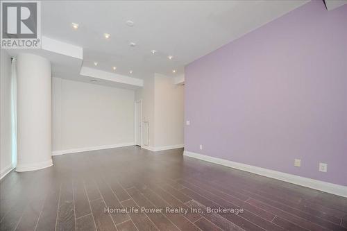 2001 - 1 Hurontario Street, Mississauga (Port Credit), ON - Indoor Photo Showing Other Room