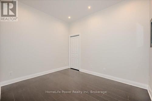 2001 - 1 Hurontario Street, Mississauga (Port Credit), ON - Indoor Photo Showing Other Room