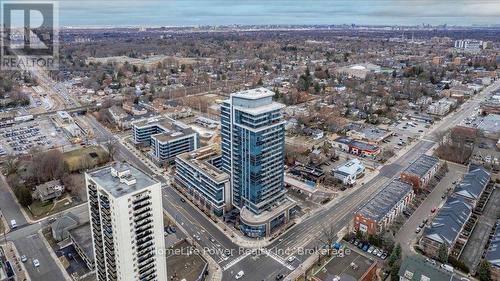 2001 - 1 Hurontario Street, Mississauga (Port Credit), ON - Outdoor With View