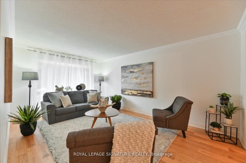 3417 Sanderling Crescent, Mississauga, ON - Indoor Photo Showing Living Room