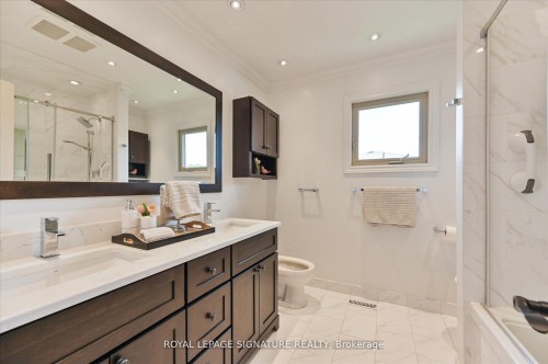3417 Sanderling Crescent, Mississauga, ON - Indoor Photo Showing Bathroom