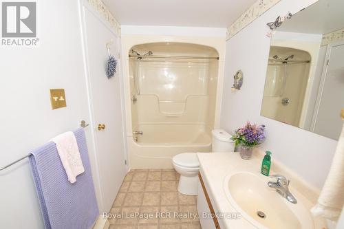 101 - 1-497 Birmingham St West Street W, Wellington North (Mount Forest), ON - Indoor Photo Showing Bathroom