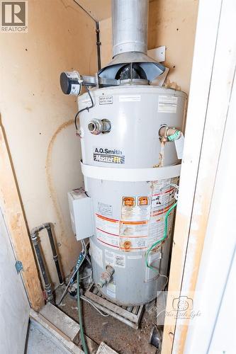 30 Atlantic Avenue, Kerrobert, SK 