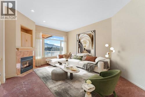 17211 Thomson Road Unit# 3, Lake Country, BC - Indoor Photo Showing Living Room With Fireplace