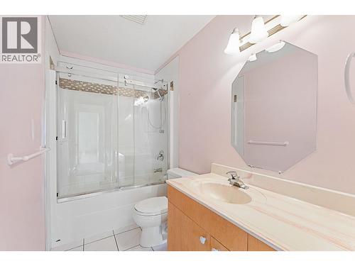 17211 Thomson Road Unit# 3, Lake Country, BC - Indoor Photo Showing Bathroom