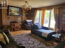 16 Fredrick Avenue, Tiny, ON  - Indoor Photo Showing Living Room 