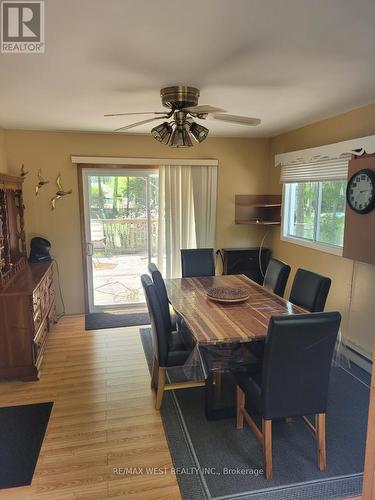 16 Fredrick Avenue, Tiny, ON - Indoor Photo Showing Dining Room