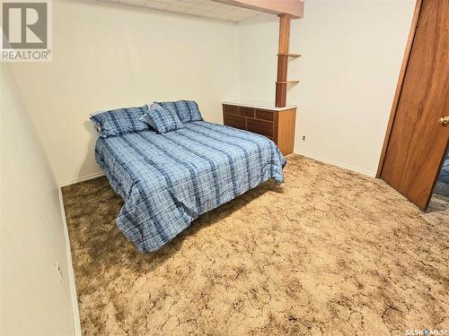 432 E Road Allowance, Leader, SK - Indoor Photo Showing Bedroom