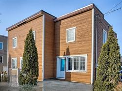 400 Boul. Ste-Anne  Sainte-Anne-Des-Plaines, QC J5N 3P5