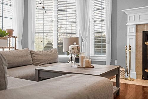 Salon - 451 Boul. De Fontainebleau, Blainville, QC - Indoor Photo Showing Living Room