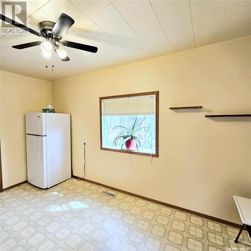 4 Walker Avenue, Yarbo, SK - Indoor Photo Showing Other Room