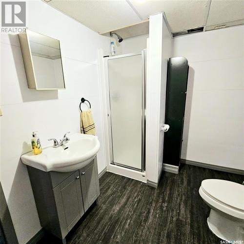 4 Walker Avenue, Yarbo, SK - Indoor Photo Showing Bathroom