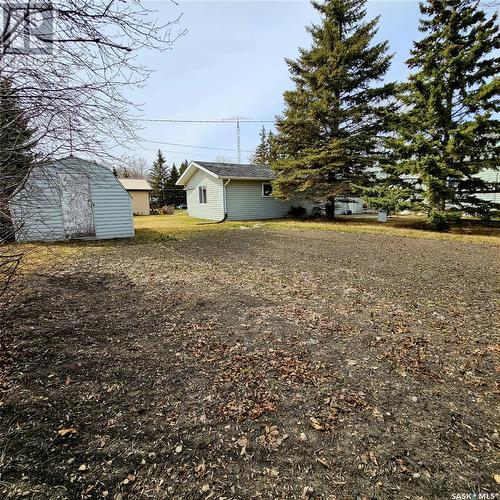 4 Walker Avenue, Yarbo, SK - Outdoor