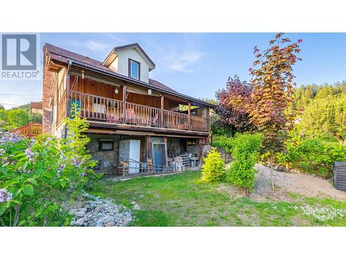 1843 Mclaren Street, Creston, BC - Outdoor With Deck Patio Veranda