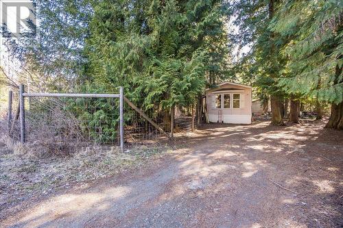 8751 Highway 6, Salmo, BC 