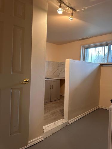 Cuisinette - 10532 Av. Pigeon, Montréal (Montréal-Nord), QC - Indoor Photo Showing Other Room
