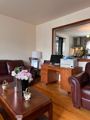 Salle familiale - 10532 Av. Pigeon, Montréal (Montréal-Nord), QC - Indoor Photo Showing Living Room