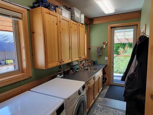 326 Tower Rd, Bamfield, BC 