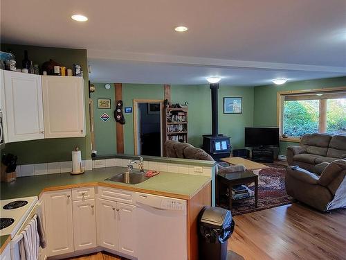 326 Tower Rd, Bamfield, BC 