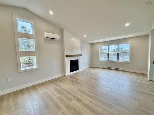 744 682 Celebration Drive, Fall River, NS 