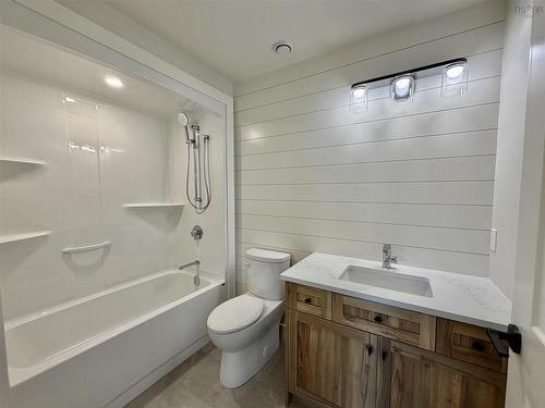 744 682 Celebration Drive, Fall River, NS 