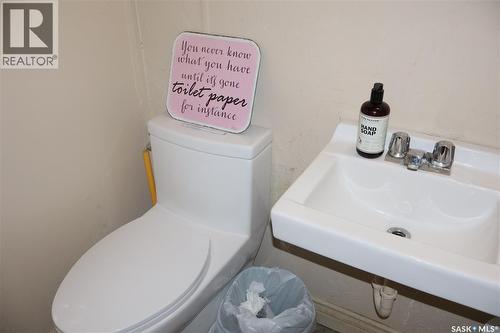 128 Centre Street, Assiniboia, SK 