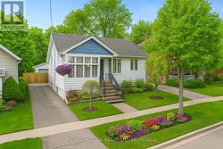 215 PHIPPS STREET  Fort Erie (Central), ON L2A 2V4