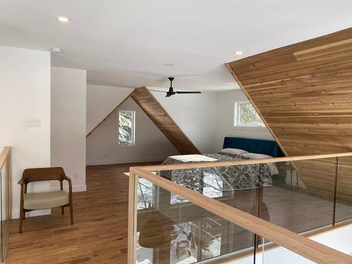 Primary bedroom - 174 Ch. Du Tour-Du-Lac, Lac-Supérieur, QC - Indoor Photo Showing Other Room