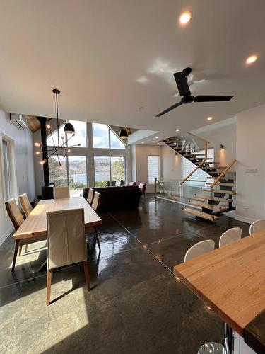 Interior - 174 Ch. Du Tour-Du-Lac, Lac-Supérieur, QC - Indoor Photo Showing Dining Room