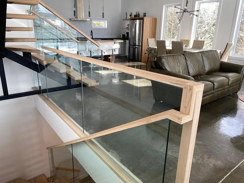 Interior - 174 Ch. Du Tour-Du-Lac, Lac-Supérieur, QC - Indoor Photo Showing Other Room