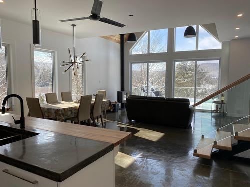 Interior - 174 Ch. Du Tour-Du-Lac, Lac-Supérieur, QC - Indoor