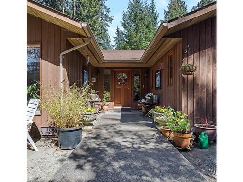 112 Cairns Pl, Salt Spring, BC 