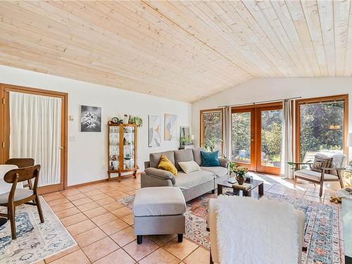 112 Cairns Pl, Salt Spring, BC 