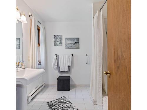 112 Cairns Pl, Salt Spring, BC 