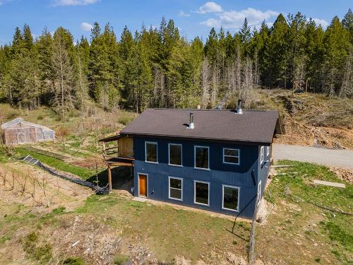 495 Snider Road, Lister, BC - Outdoor
