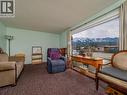 1204 Alexander Drive, Golden, BC  - Indoor Photo Showing Living Room 